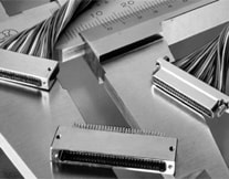 Conectores nanominiatúricos DUALOBE® (revestidos) de TE Connectivity