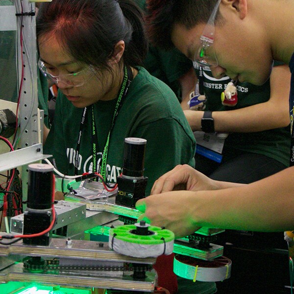 Alcance y enseñanza comunitarios